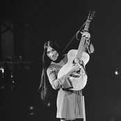 Buffy Sainte-marie - List pictures