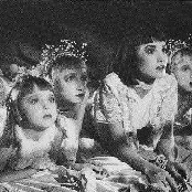 Visiting Kids - List pictures