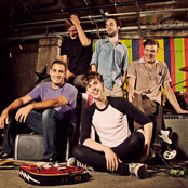 Howler - List pictures