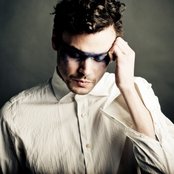 Alex Vargas - List pictures