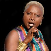 Angelique Kidjo - List pictures