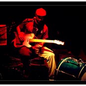 Frankie Chavez - List pictures