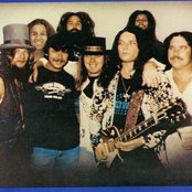 Lynard Skynard - List pictures