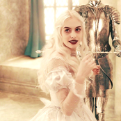 Anne Hathaway - List pictures