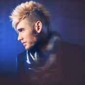 Colton Dixon - List pictures