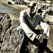 Chris Brown - List pictures