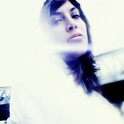 Zaho - List pictures