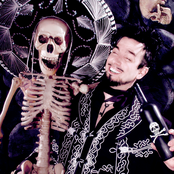 Voltaire - List pictures