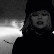 Emika - List pictures