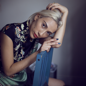 Tei Shi - List pictures