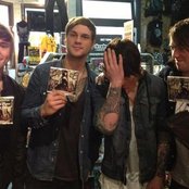 Capture The Crown - List pictures