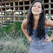 Emily Lynch - List pictures