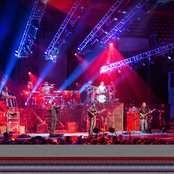 Zac Brown Band - List pictures