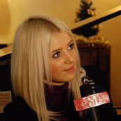 Mika Newton - List pictures