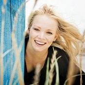 Anna Puu - List pictures