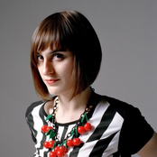 Yelle - List pictures