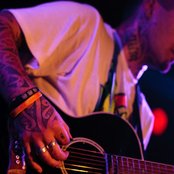 Tiki Taane - List pictures