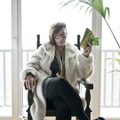 Miss Platnum - List pictures