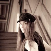 Kerri Powers - List pictures