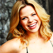 Megan Hilty - List pictures