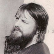 Robert Wyatt - List pictures
