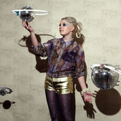 Little Boots - List pictures