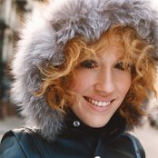 Aslyn - List pictures