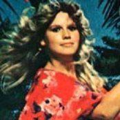 Becky Hobbs - List pictures