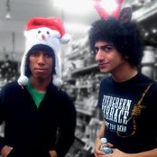 I Set My Friends On Fire - List pictures