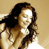 Lisa Leuschner - List pictures