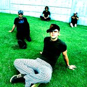 Monkey Majik - List pictures