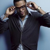 Maxwell - List pictures