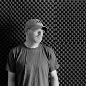 Mark Fell - List pictures