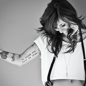 Christina Perri - List pictures