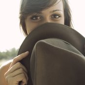 Emily Hearn - List pictures