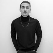 Danni Toma - List pictures