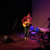 B Yellow - List pictures