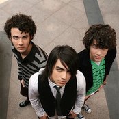 Jonas Brothers - List pictures
