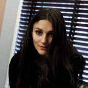 Nicole Sabouné - List pictures