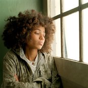 Nneka - List pictures