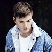 Adrian Lux - List pictures