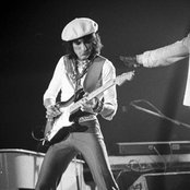 Ronnie Wood - List pictures