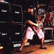 Raimundos - List pictures