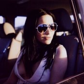 Andrea Corr - List pictures