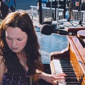 Allison Crowe - List pictures