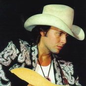 Dwight Yoakam - List pictures