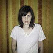 Emily Wells - List pictures