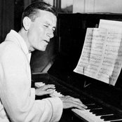 Hoagy Carmichael - List pictures