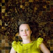 Lauren Pritchard - List pictures