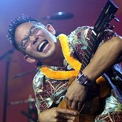 Jake Shimabukuro - List pictures